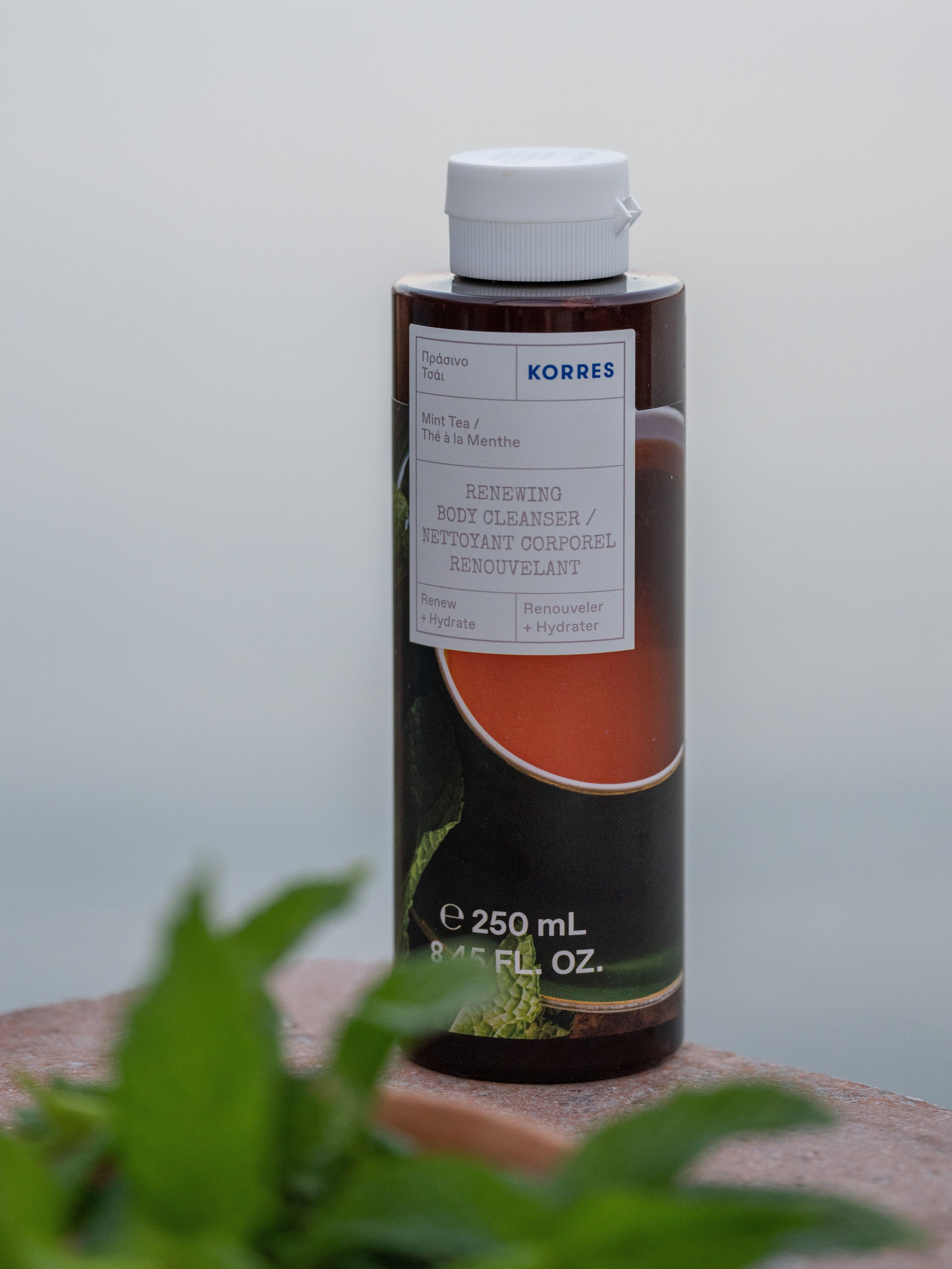 KORRES Mint Tea Renewing Body Cleanser 250ml - Korres