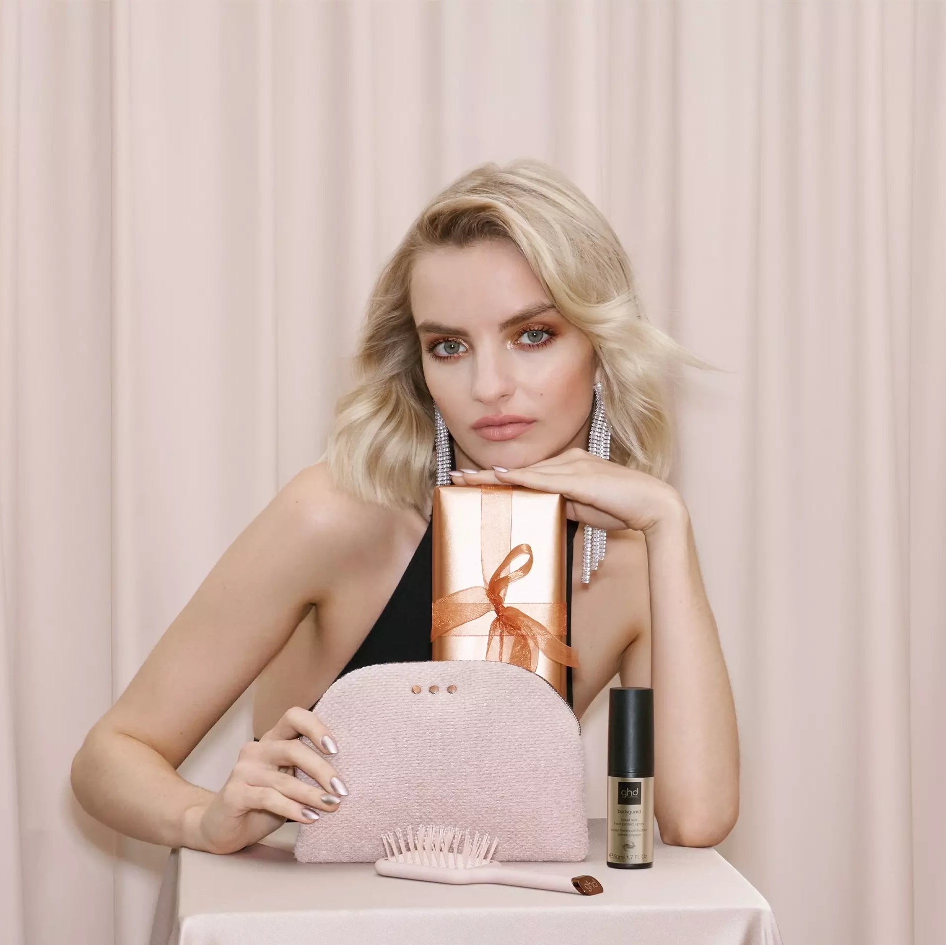 ghd Style Gift Set With Mini All-Rounder Paddle Brush