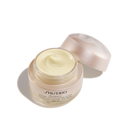 Shiseido Benefiance Wrinkle Smoothing Day Cream SPF 25 50ml